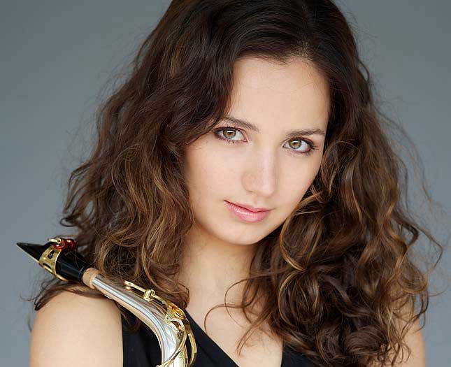 Asya Fateyeva | Foto: Neda Navaee